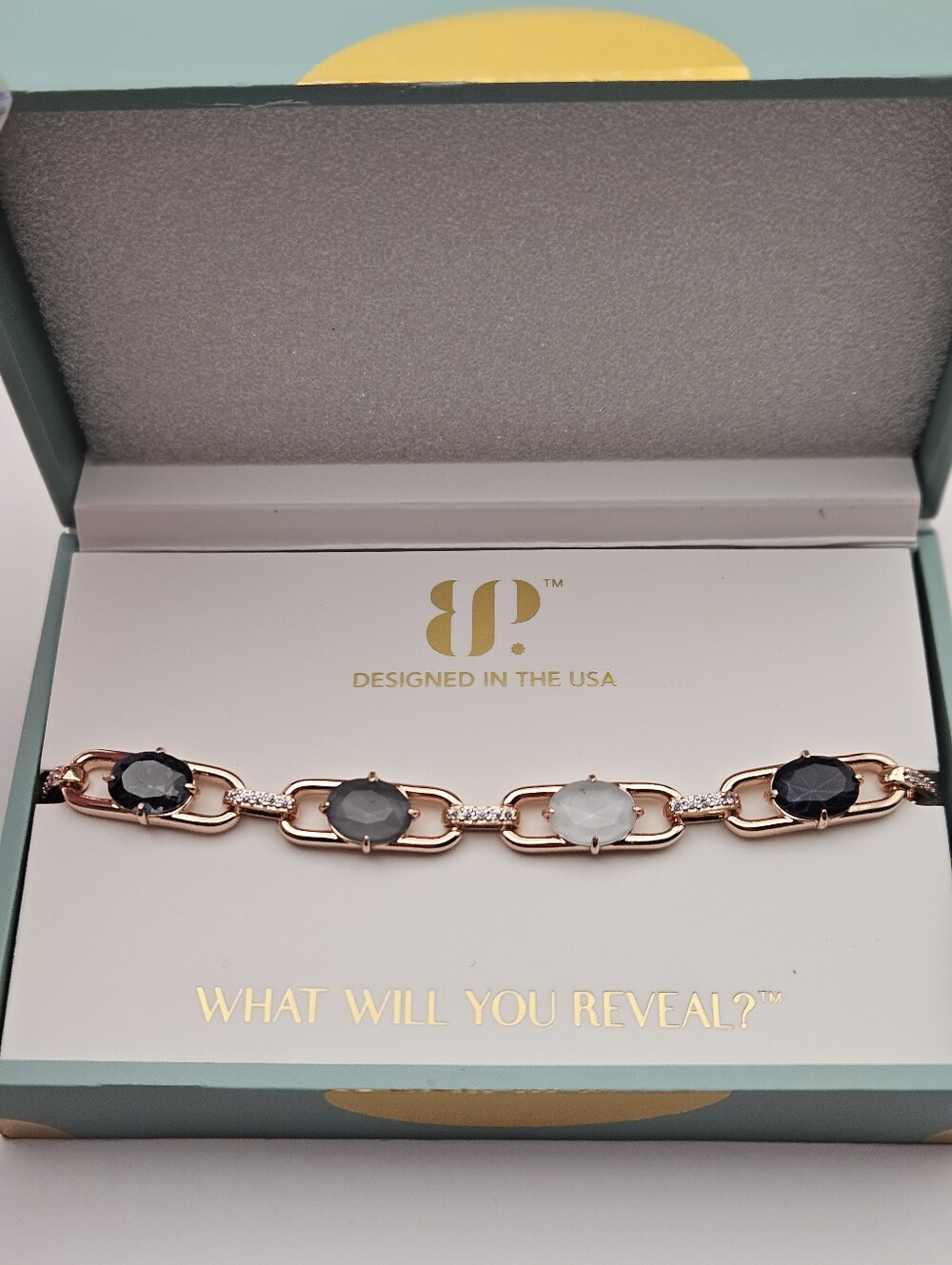 Bomb Party BR84699 Jewel Candy "She's A Traveling Quee" Monaco Moments Bracelet